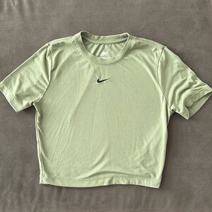 Nike Womens Youth Light Green Short Sleeve Tee
